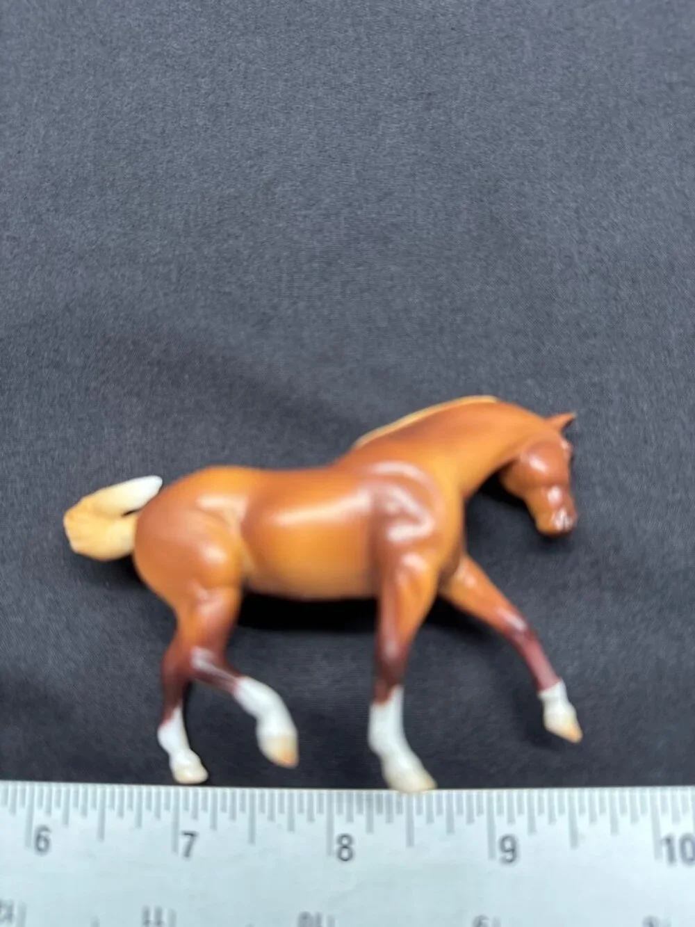Breyer Stablemates Chestnut Quarter Horse Blaze & White Socks Matte Finish 1999